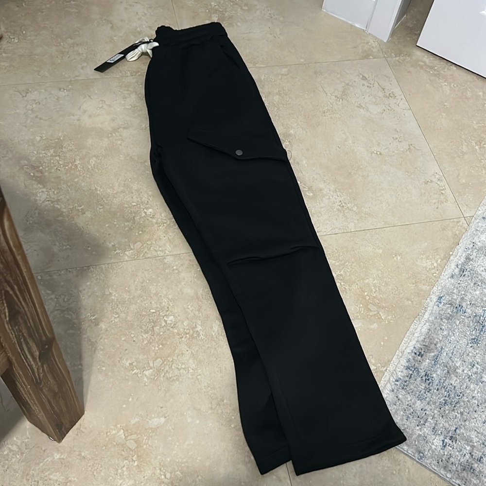 Fashion Nova Men’s Joggers (NEVER WORN WITH TAGS)